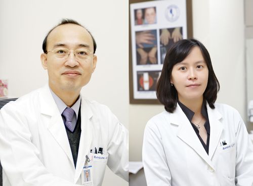 사진설명 - (좌측부터 아주대병원 류마티스내과 서창희·김현아 교수)