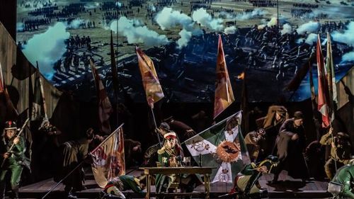 ▲ Welsh National Opera의 전쟁과 평화 중 전투장면