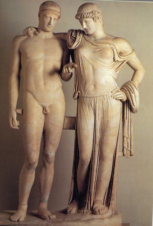 ▲ 대리석 조각 : ‘엘렉트라와 오레스테스’ 나폴리, 고고학 박물관