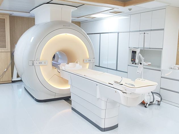 Philips 3T MRI 최신 장비(본관 지하 2층)